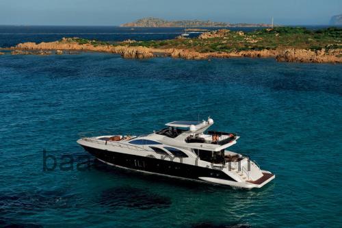 Azimut 100 Flybridge anmeldelser og tekniske specifikationer